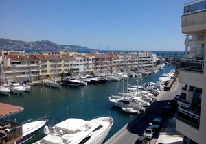 CLUB NAUTIC 3