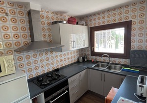 Comfortable villa in residential area with garden and swimming pool, HUTG-026897