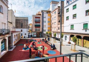 Cozy Apartment In Blanes With Wifi