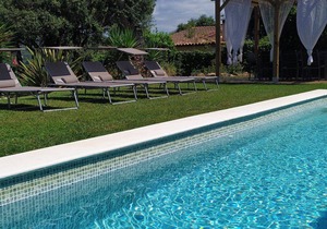 Cozy house with pool in privileged urbanization
