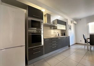 Drugstore A A - Two Bedroom Apartment, Sleeps 6