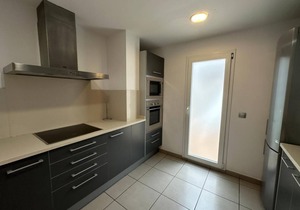 Drugstore B C - Three Bedroom Apartment, Sleeps 8