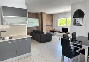 Drugstore B D - Two Bedroom Apartment, Sleeps 6