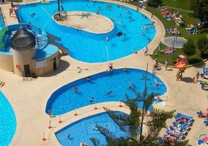 EXCLUSIVE APARTMENT IN BENALMADENA