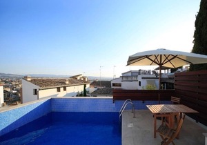 FANTASTIC LUXURY PENTHOUSE WITH 360 REVIEW AND PRIVATE POOL