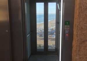 First line beach. Castillo Santa Clara. Reformed. Free WIFI. Satellite TV