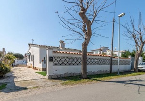 Goldhome - Requesens