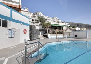 Holiday Home 'Sea view Apartment' with Sea View, Shared Pool & Wi-Fi