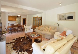Holiday rental villa with swimming pool in Begur, Sa Tuna
