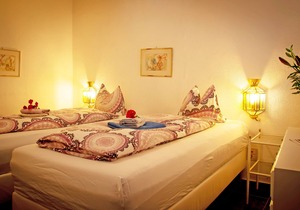 Holiday Villa and Seminar center with sea view and garden in Tenerife.
