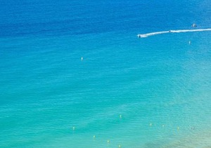 Las Damas 23-E Levante Beach