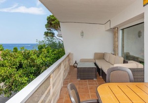 LETS HOLIDAYS Apartment with sea views in cala salions