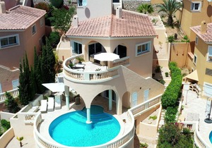 Luxurious holiday home in Santa Ponca with pool and fantastic sea views