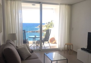 newly renovated apartment by the sea