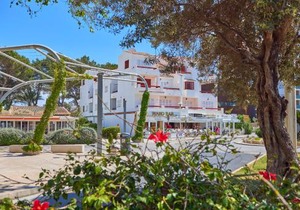 Nura Houses Magaluf Apartment 4