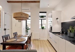 Poble Sec Charming Apartment