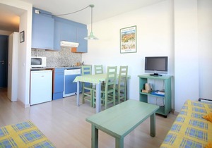 PORT CANIGÓ II 304 -Nice and bright apartment with views on the channels and pool, in Santa Margarita (Roses)