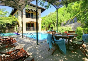 Romantic villa with pool in the center of the beautiful Valldemossa