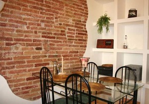 Rustic 2 bedroom apartment Poble Sec