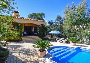 Sant Antoni de Calonge Villa Sleeps 6 Pool WiFi