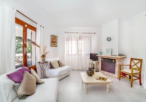 Sant Antoni de Calonge Villa Sleeps 8 with Pool Air Con and WiFi