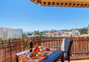 Santa Amalia 51 by IVI Real Estate