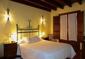 Self catering El Nozal,Los Ablanos,El Acebo y Alloros I y II for 4 people