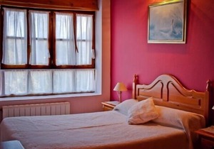 Self catering El Nozal,Los Ablanos,El Acebo y Alloros I y II for 4 people