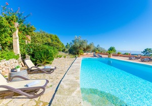 Sobreamunt - Three Bedroom Villa, Sleeps 6