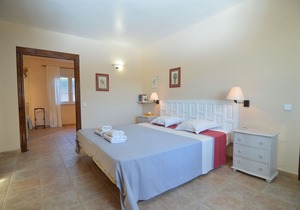 Spacious Villa with Private Swimming Pool in El Algar