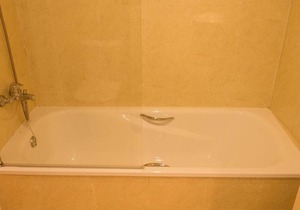 SUPERIOR REDING 2 BEDROOMS