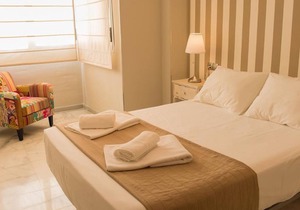 SUPERIOR REDING 2 BEDROOMS
