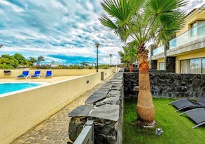 Townhouse 2 bedrooms on the first line