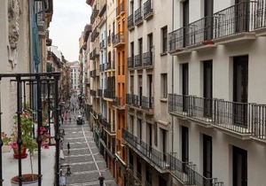 TuApartamento - Estafeta 25, 3º izquierda, Pamplona
