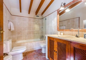 Valldemossa Villa Sleeps 8 Pool Air Con WiFi