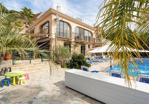 Villa "Casa Pollino" with Sea View, Heated Pool & Wi-Fi