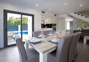 Villa for rent in Mas Busca, Roses, Costa Brava: Spacious villa with private pool, ideal for families, 3 km from Roses beach.