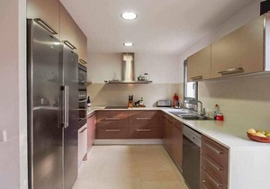 Villa Peralta Girona City w above ground Pool