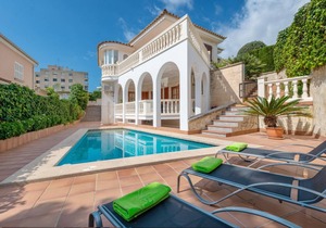VILLA TEULERA -Amazing house in Palma, with private pool and 3.6 km away from the beach. Free WiFi