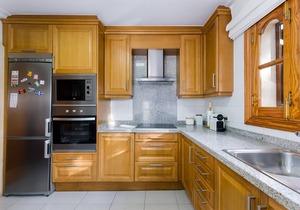 Villa Teulera - Four Bedroom Villa, Sleeps 5