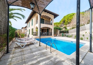 Villa Valldemossa - Five Bedroom Villa, Sleeps 9