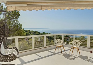 Villa with absolutely fantastic sea view, exclusive location in Costa d'En Blanes