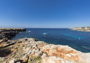 Villa with pool in Cap den Font 30m from the sea with possibility of buoy