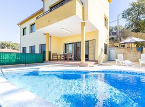 Acogedora Casa De Habitaciones Con Piscina Privada Situada Una Zona Tranquila Vidreres | Vidreres