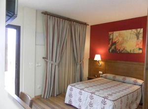 Hotel Milagros Rio Riaza | Milagros