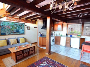 La Casa De Las Chimeneas | Tudes