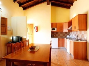 Fuente Del Aliso People | Hervas