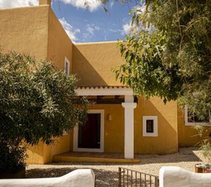 Noves Villa 