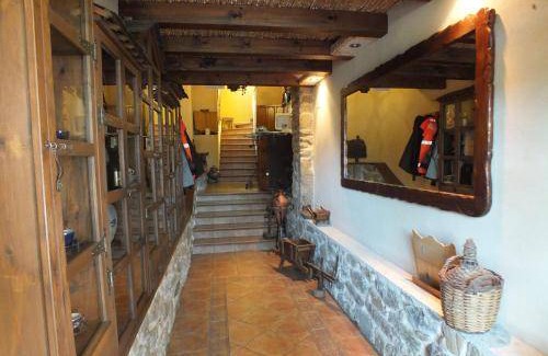 San Martin de Castaneda House | 100 m² House ∙ 3 bedrooms ∙ 8 guests