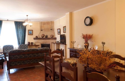 Barruelo de Santullan House | 100 m² House ∙ 4 bedrooms ∙ 8 guests
